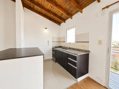 Departamento en Alquiler con 2 cocheras