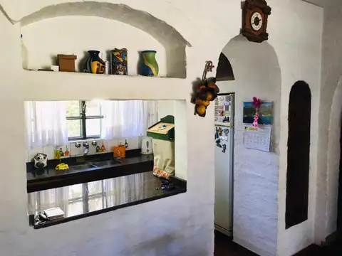 Casa 5 ambientes con 2 baños