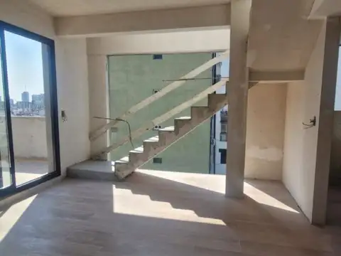 Arenales 2500, Piso 13