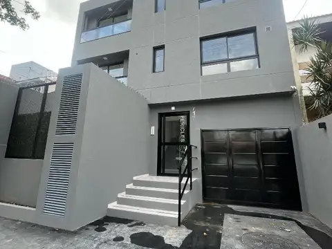 Venta de cochera subsuelo. Ubicada en Gorriti 717, Lomas de Zamora