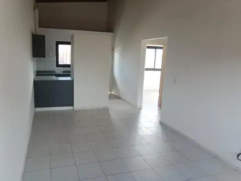 Departamento en Alquiler en Jose Clemente Paz, $ 600.000