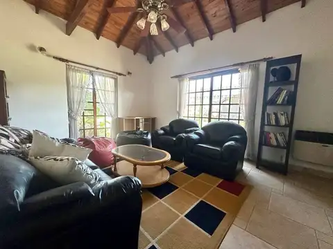 Casa en Venta con 1 cochera