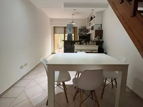 Casa 2 ambientes con 1 baño