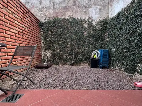 *HERMOSO DUPLEX DE 2 AMB. Y 1/2 CON PATIO Y LAVADERO