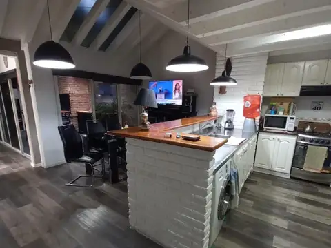 PH AL FRENTE, EXCELENTE UBICACION...!!! APTA CREDITO!