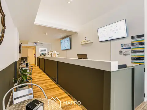 Espectacular Local con frente y vidriera a Avenida Cordoba en venta en Palermo Soho