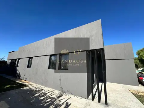 Casa 4 ambientes con 3 baños