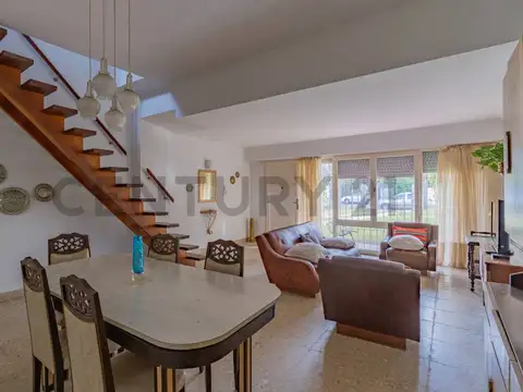 Viamonte 2900, Piso 0