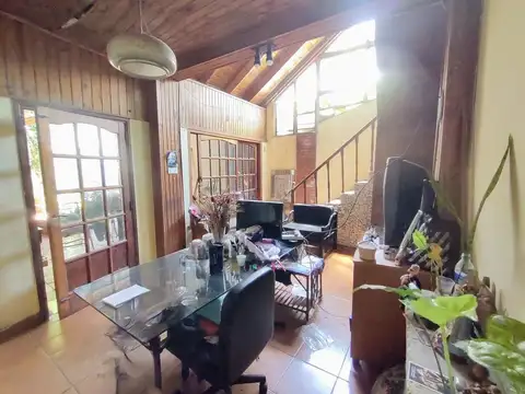 Depto Tipo Casa 4 ambientes con 2 baños