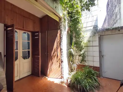 Depto Tipo Casa en Venta en Liniers, USD 110.000