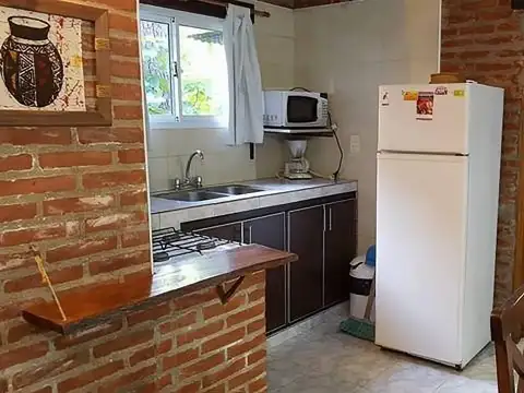 Casa 6 ambientes con 2 baños