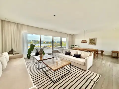 Casa en Alquiler con 1 cochera