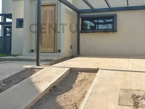 CASA EN VENTA A ESTRENAR – GODOY CRUZ