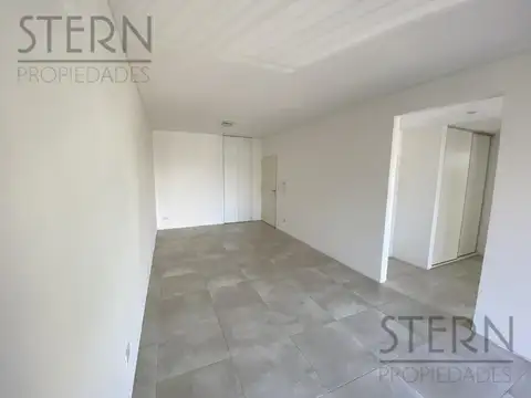 Departamento en Alquiler en Parque Chas, $ 900.000