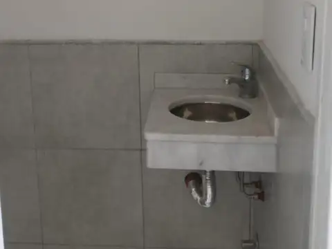 DUPLEX DE 2 DORMITORIOS VENTA VISTA FRANCA AL LAGO ROLDAN