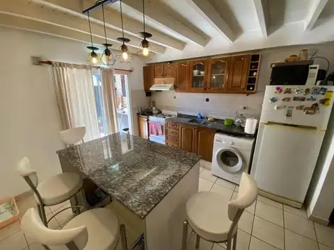 Casa 3 ambientes con 1 baño