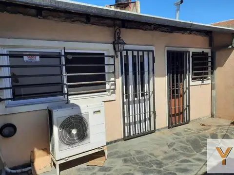 Casa en Alquiler - 3 Dormitorios 1 Baño - 100mts - La Plata