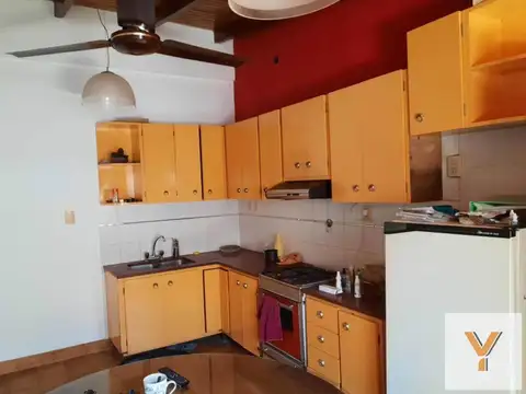 Casa 4 ambientes con 1 baño