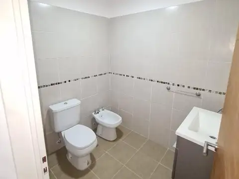 Depto Tipo Casa en Venta con 1 cocheras