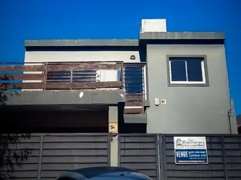 Departamento en Venta con 3 cocheras