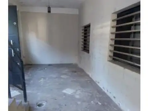 Departamento 8 ambientes con 4 baños