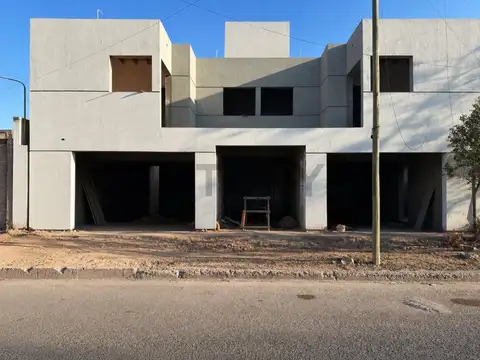 Pedro del Castillo 4400, Piso 0