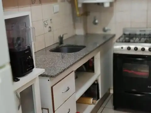 MONOAMBIENTE CON PATIO , INVERSION O 1RA VIVIENDA