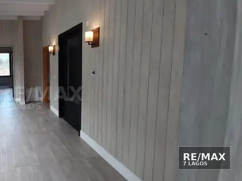 Casa 5 ambientes con 2 baños