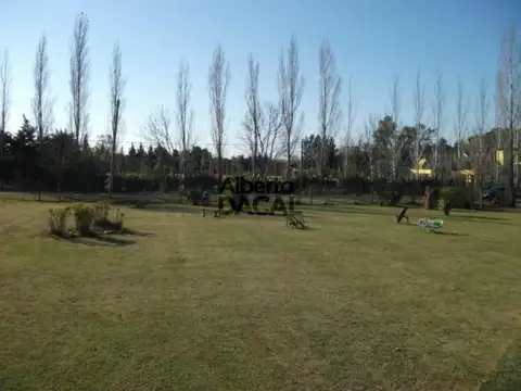 Terreno en Venta en 458/150 y 152 City Bell - Alberto Dacal Propiedades