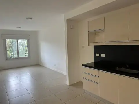 Av. de los Lagos, 3100 , Piso 2