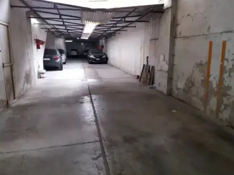 Cochera en Venta Cubierta