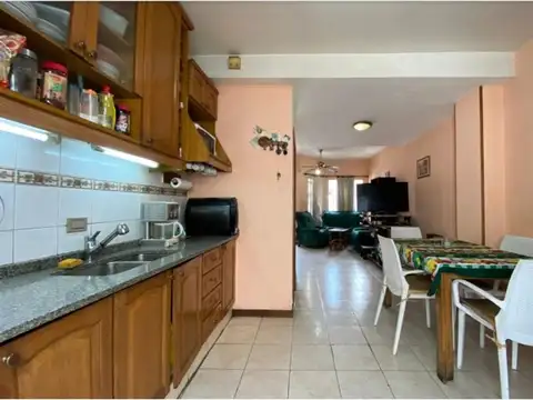 EXCLUSIVO ,DUPLEX 3 AMB.C/COCHERA , B. CERRADO