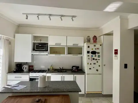Depto Tipo Casa en Alquiler de 3 ambientes