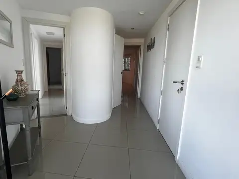 Departamento en Alquiler de 4 dormitorios