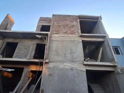 VENTA DEPARTAMENTO DUPLEX B PRIVADO GUAYMALLEN