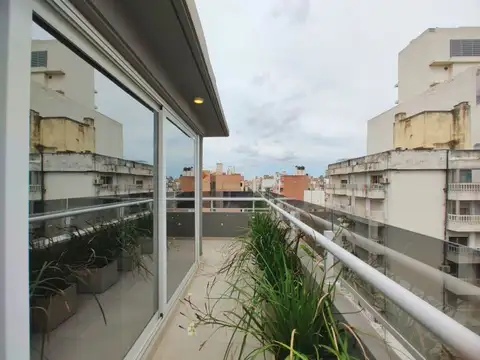 Departamento en venta en el centro de Rosario. 3 de Febrero y Mitre.