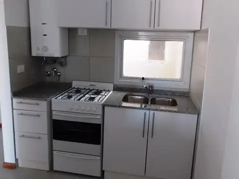 Departamento 1 dormitorio, Zeballos 3247, frente, balcón terraza.-