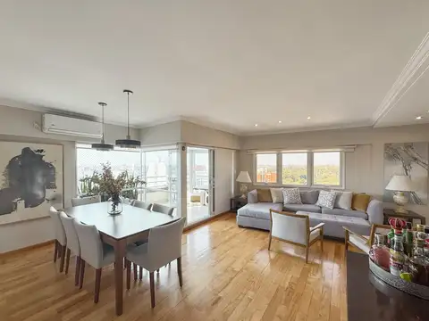 Departamento de 3 dormitorios con cochera y amenities en Lourdes