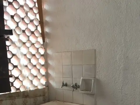 Lugones esq. Melvin Jones 900, Piso 3