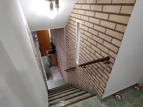 PH con entrada independiente - ideal 2 FAMILIAS - 4 dorm.