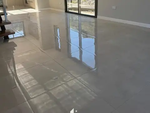 OPENHOUSE vende hermosos dúplex a estrenar en Barrio Dalvian