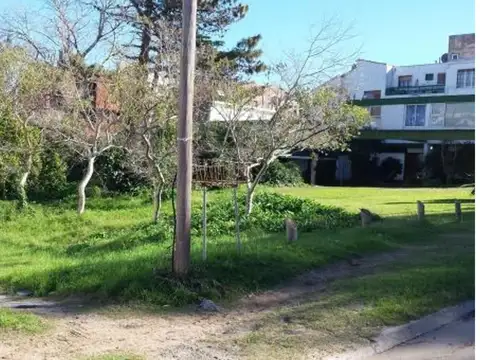 Terreno en Venta en Pinamar, USD 500.000