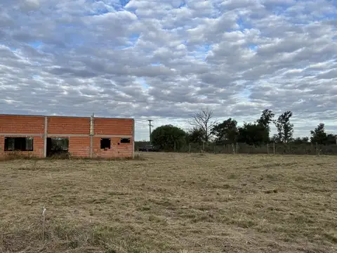 Casa a terminar zona rural colón