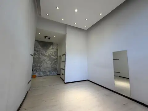 Calle espejo 25