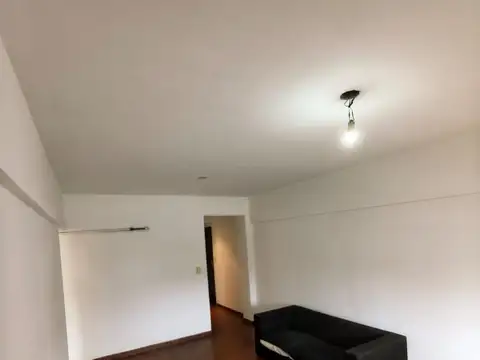 Depto Tipo Casa en Alquiler de 3 ambientes