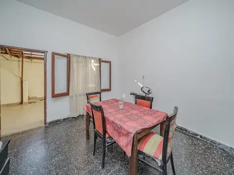 Depto Tipo Casa en Venta 56 años