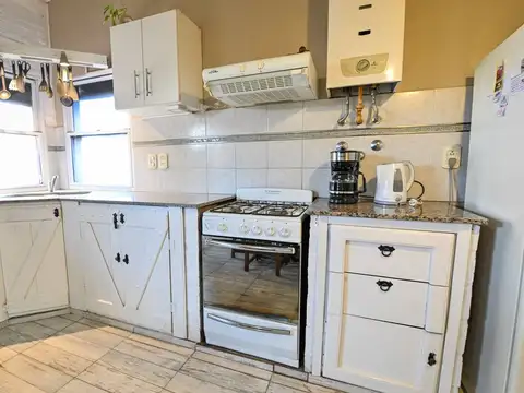 Casa 4 ambientes con 1 baño