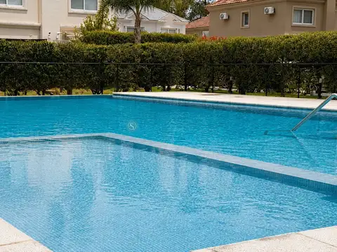 Departamento en Alquiler en Complejo Liquidámbar, USD 950