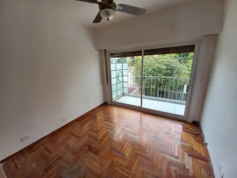3 AMB CON BALCON eXCEL. UBICACION