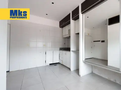 Av. Gral Hornos 1500, Piso PB